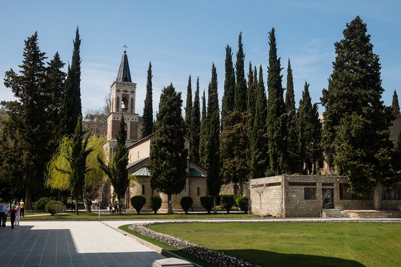 Bodbe monastery garden